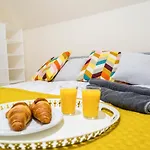 Deluxe 2-Bedroom Flat With Free Parking